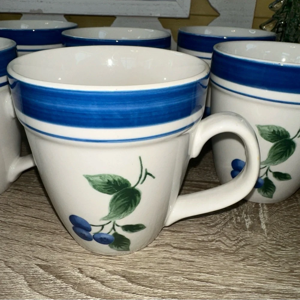 6 L. L. Bean Retired Blueberry 16 oz Stoneware Mugs Coffee Country Cottage Fruit - Picture 8 of 8